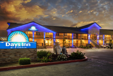 Welcome To Days Inn Galt - Exteriors